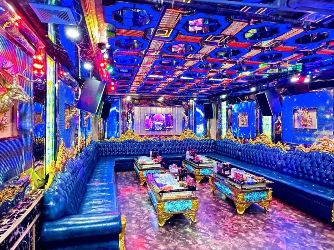 địa điểm {{ 24h }} Đặt Phòng Karaoke Phố Cửa Đông Hoàn Kiếm Hà Nội, Karaoke Jaguarudi 40 Cửa Đông Hoàn Kiếm ( Quán karaoke tại Cửa Đông ) 0934637776