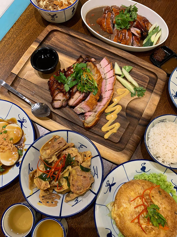 Gật Gà Gật Gù - Lẩu Gà Uyên Ương - 160 P . Vũ Phạm Hàm , Yên Hoà , Cầu Giấy , Hà Nội