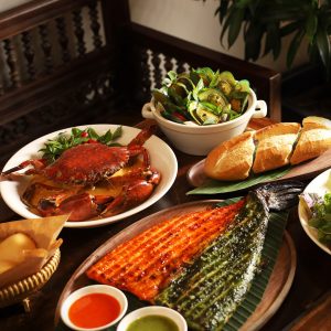 Lẩu Nấm Gia Khánh - 67 P . Vũ Phạm Hàm , Yên Hoà , Cầu Giấy , Hà Nội