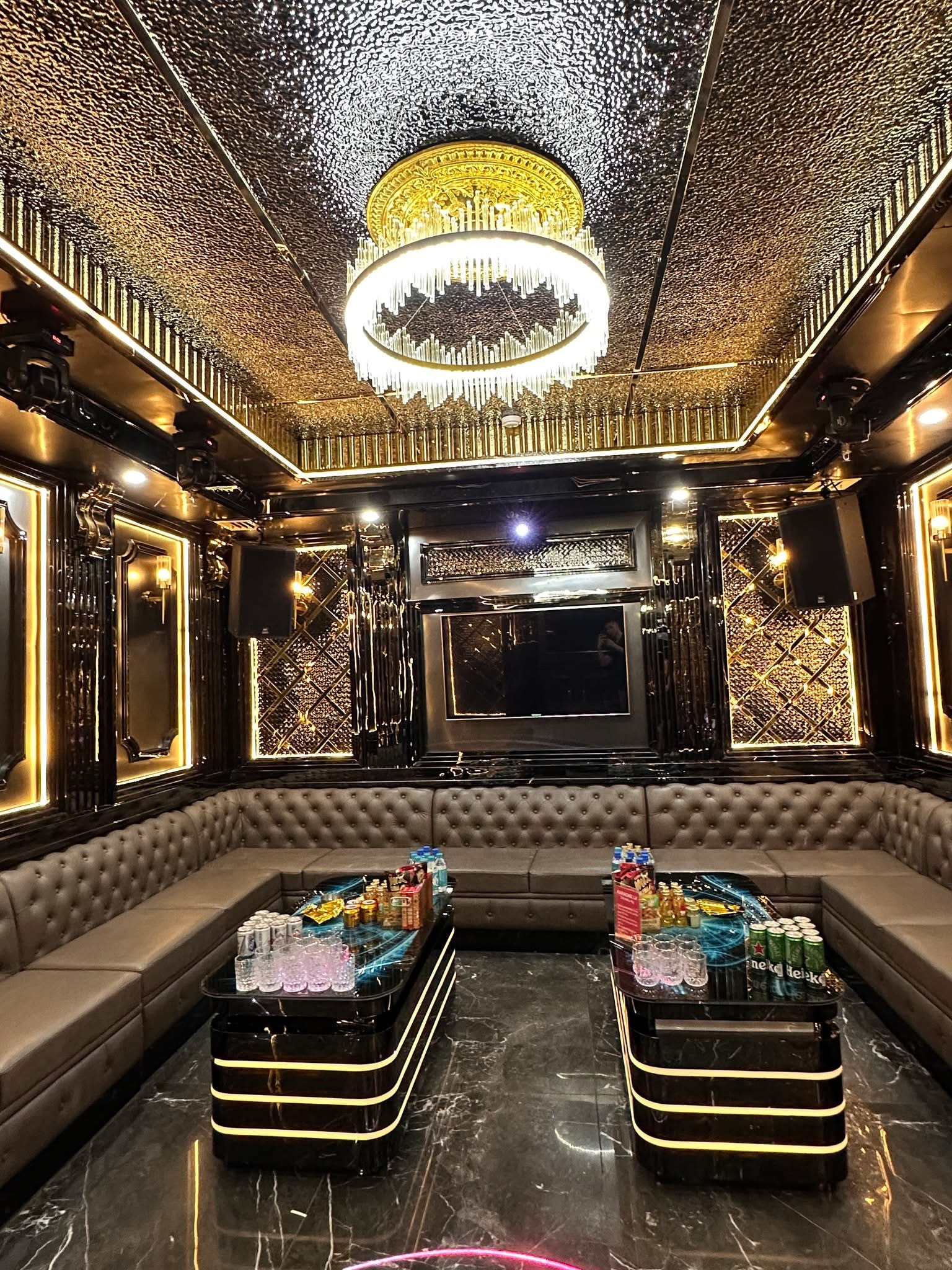 Hoa Đô - 23 Trần Duy Hưng - Hà Nội - KTV CLUB , 0934637776