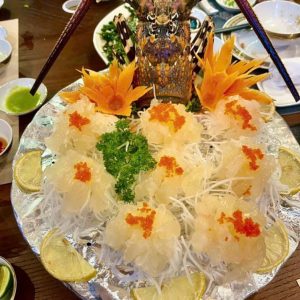 Thế Giới Hải Sản - Restaurant - 18 Trần Kim Xuyến - Yên Hoà - Hà Nội