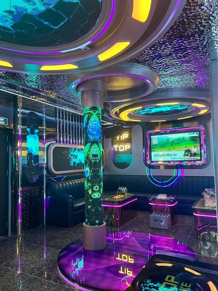 Smile _ KARAOKE - 368 CLUB - 14 Nguyễn Khang - Yên Hòa - Hà Nội - 0934637776