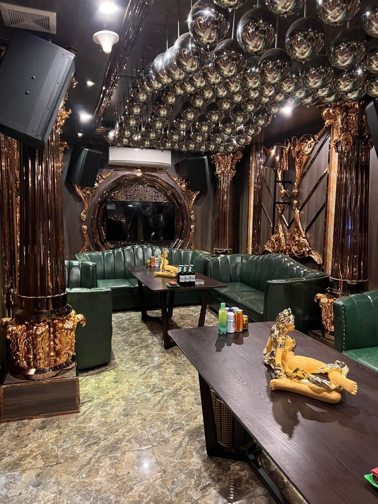 Địa điểm 24H , Đặt phòng I KARAOKE Đường Trung Hòa, Yên Hoà, Hà Nội 0934637776