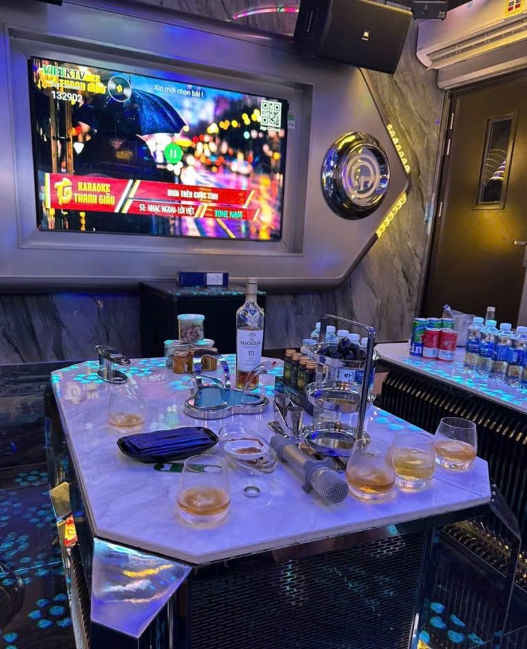 {{ Club 24h }} Karaoke XO CLUB 11 Ngõ 4 Đồng Me Mễ Trì Nam Từ Liêm Hà Nội, Karaoke XO Ngõ 4 Đồng Me ( Karaoke XO Club Đồng Me Mễ Trì ) 0949967786
