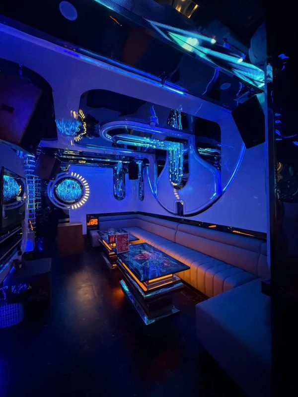 Karaoke Moonlight Club 54 Chùa Láng Đống Đa Hà Nội ( Karaoke 54 Chùa Láng ) quán karaoke ở Chùa Láng 0949967786