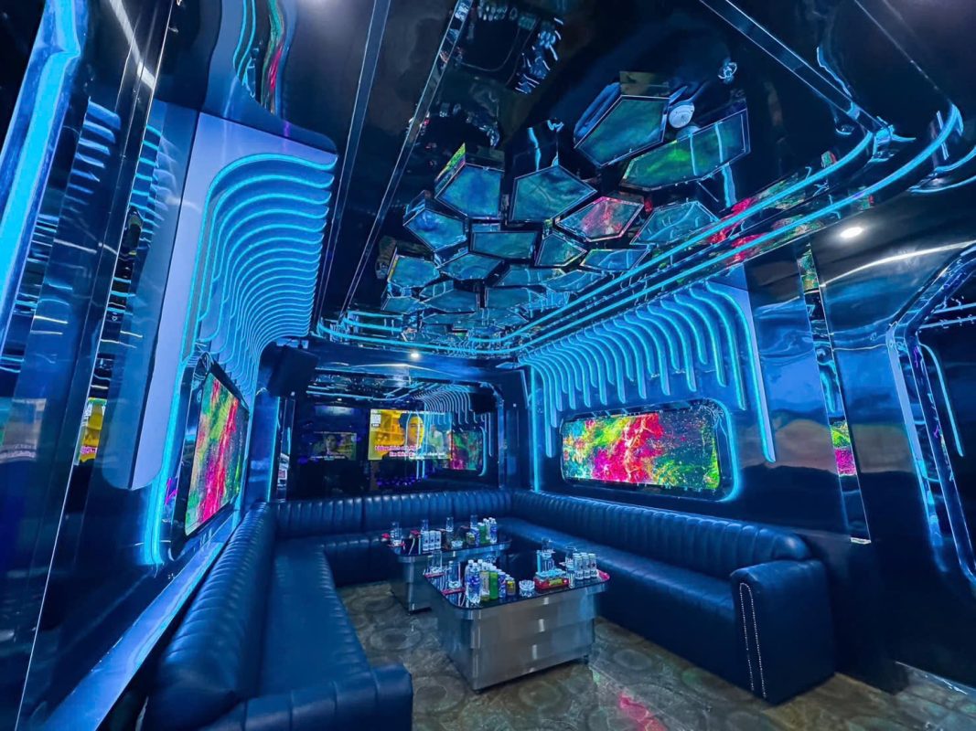 Quán KTV FAISTA 5 Sao Karaoke số 16 Cửu Việt Trâu Quỳ Gia Lâm Hà Nội thiết kế đa dạng từ phong cách cổ điển đến hiện đại cao cấp 0949967786