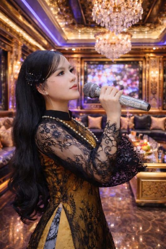 Quán GENESIS KTV Karaoke 10 Dương Đình Nghệ Yên Hòa Hà Nội Nổi tiếng bậc nhất với không gian sang trọng âm thanh chất lượng 0902935988