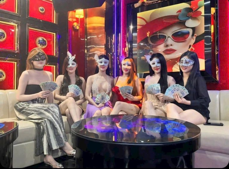 Metaxa Karaoke 10 Phạm Thận Duật Mai Dịch Cầu Giấy Hà Nội Nổi tiếng đẹp và giá cả phải chăng menu phong phú 0933865553