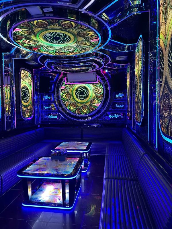 Quán KTV ROYAL Karaoke 21 Châu Long Trúc Bạch Ba Đình Hà Nội Nổi tiếng với các phòng VIP được thiết kế sang trọng 0933865553
