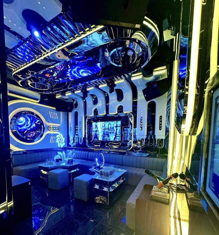 Quán KTV LASVEGAS Karaoke Số 1 Nguyễn Khánh Toàn Hà Nội Điểm Đến Đẳng Cấp không gian đa dạng hiện đại và dịch vụ chuyên nghiệp 0902935988