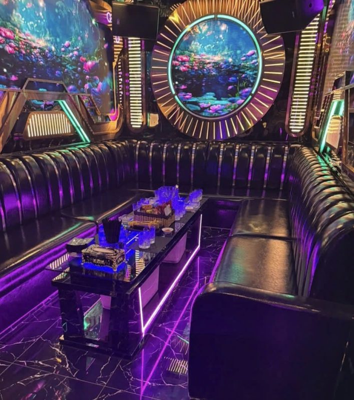 Quán KARAOKE Đại THẾ GIỚI MỚI Số 288 Nghi Tàm Tây Hồ Hà Nội phong cách sang trọng Quán nổi tiếng với sảnh chờ lộng lẫy 0934637776