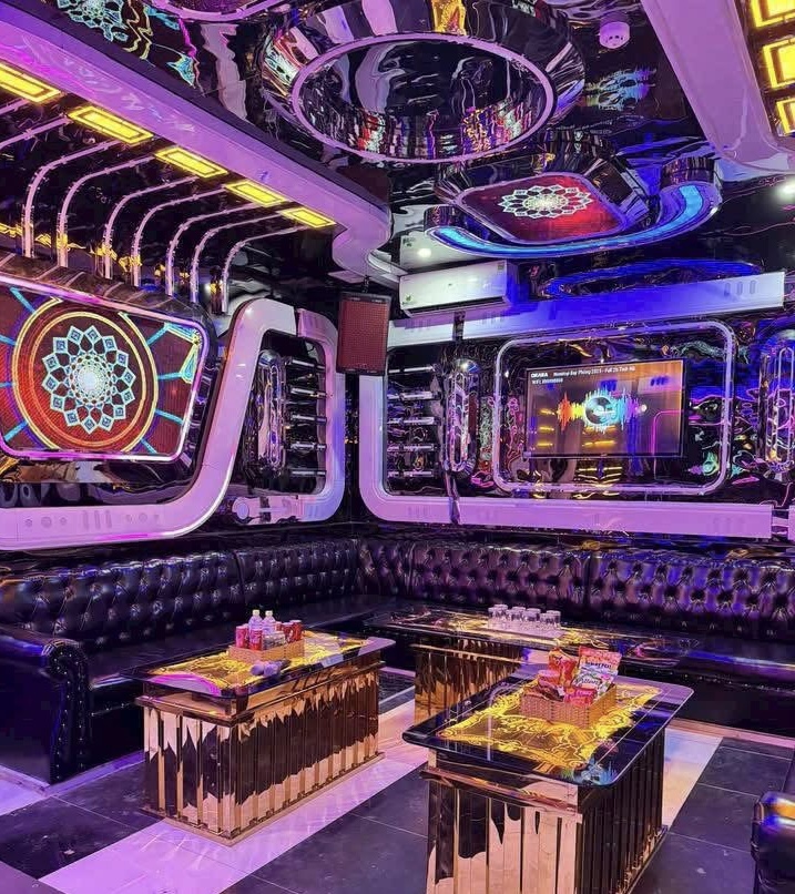 Quán KTV MILAN Karaoke Milan tại 44 Hàm Long Hoàn Kiếm Hà Nội phù hợp cho các buổi tiệc tùng là nơi giải trí lý tưởng 0963259599
