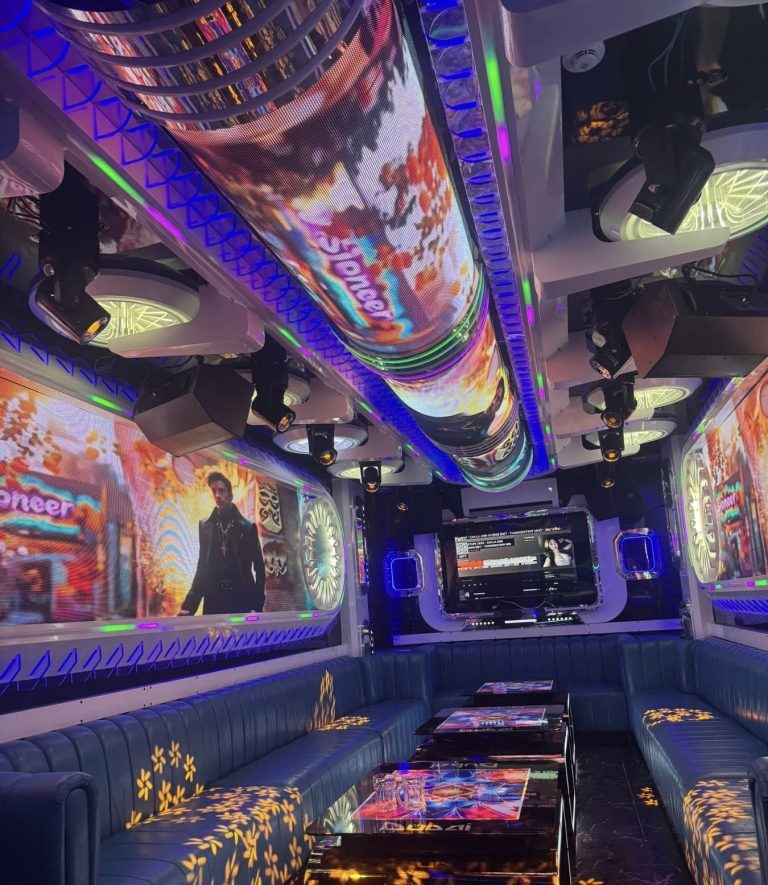 454 ROME 454 KTV & ROME KARAOKE 454 TRẦN KHÁT CHÂN Phố Huế Hai Bà Trưng Hà Nội THIÊN ĐƯỜNG GIẢI TRÍ ĐẲNG CẤP đam mê ca hát