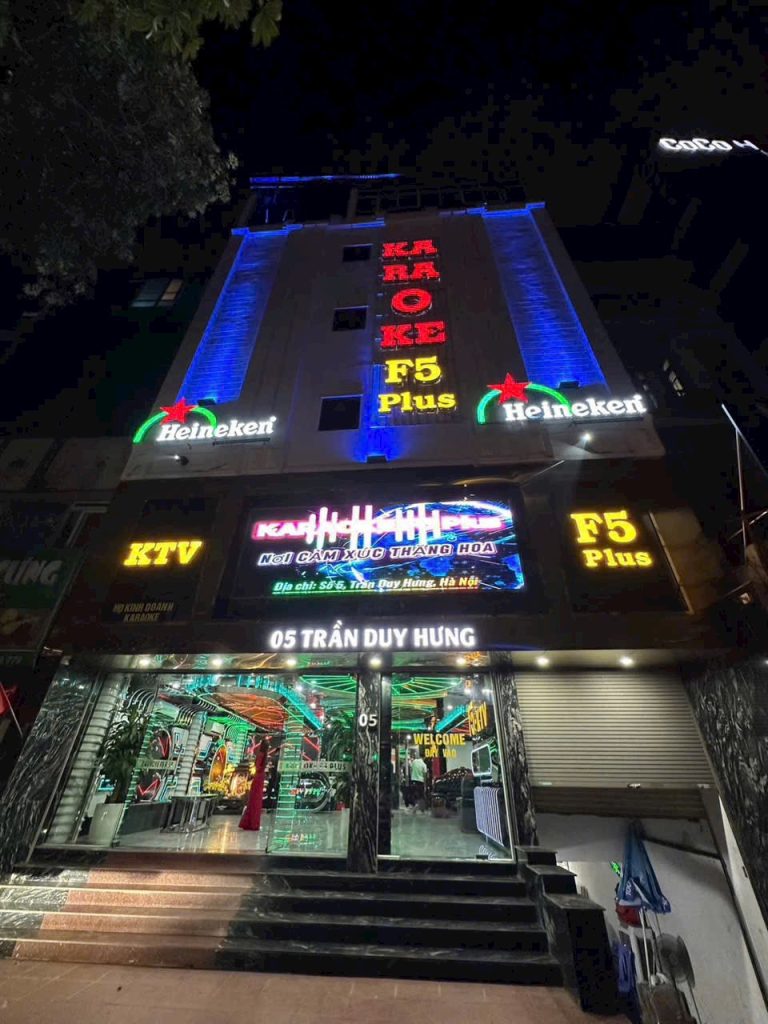 QUÁN KARAOKE F5 Trần Duy Hưng TẠI HÀ NỘI ĐỦ TIÊU CHUẨN AN TOÀN PHÒNG CHÁY CHỮA CHÁY (PCCC) Tư vấn đặt phòng hát liên hệ đặt phòng