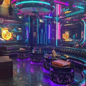 Giải Trí QUÁN - KARAOKE HOÀNG ĐẾ CAESARS - 64 Trần Não, St, An Khánh, Hồ Chí Minh - Phong cách đa dạng, không gian đẳng cấp