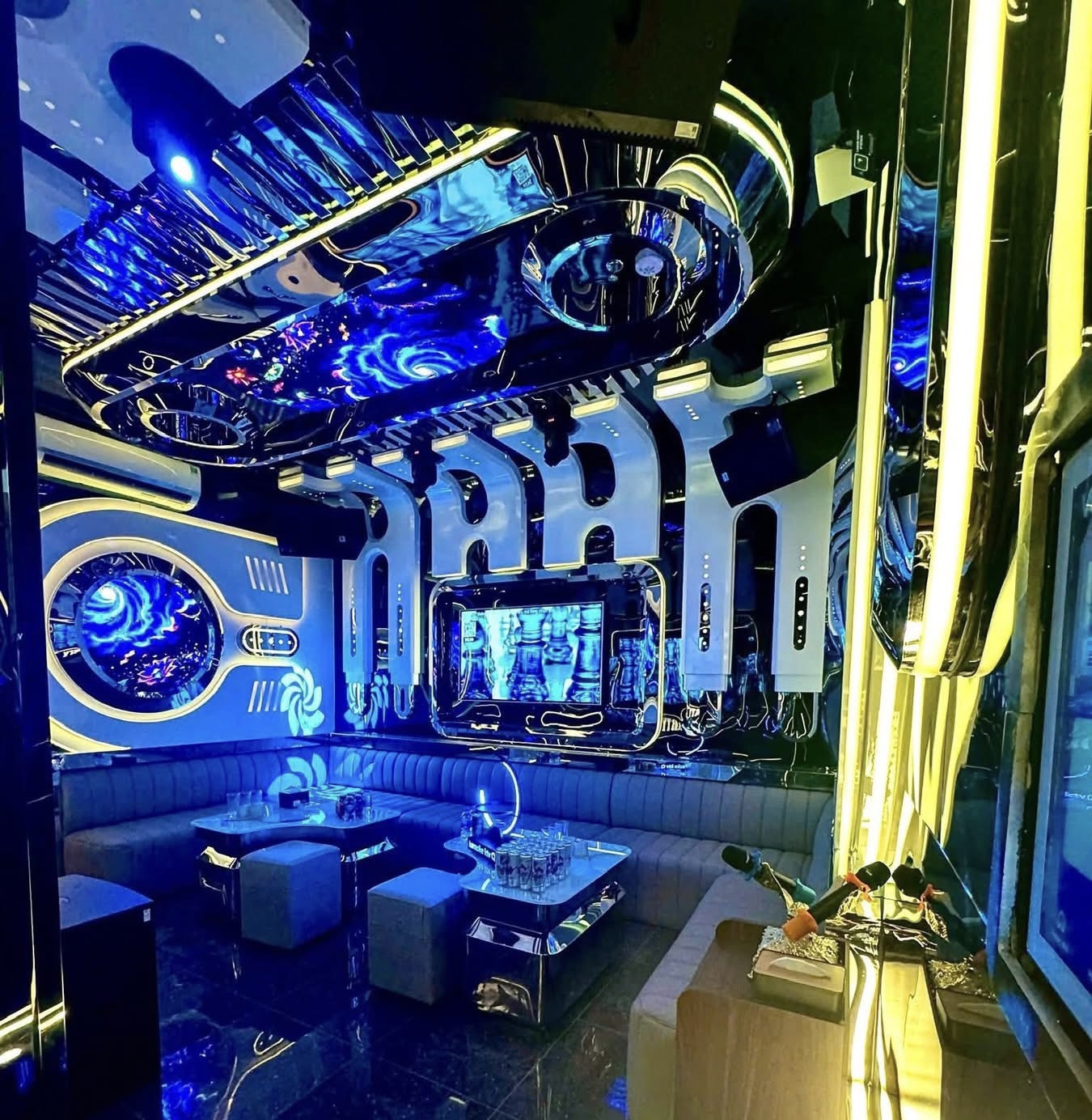 Karaoke Amigo 2 Club - 6 Lô A7 Đường Lê Trọng Tấn, Khu đô thị Nam An Khánh, An Khánh, TP Hà Nội, 0902935988