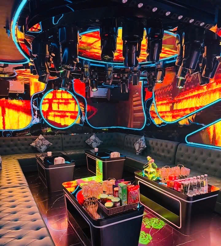 Quán Karaoke 5 Sao Club Trần Phú số 148 Đường Trần Phú, Mộ Lao, Hà Đông, Tp, Hà Nội, đối diện Sở Tư Pháp