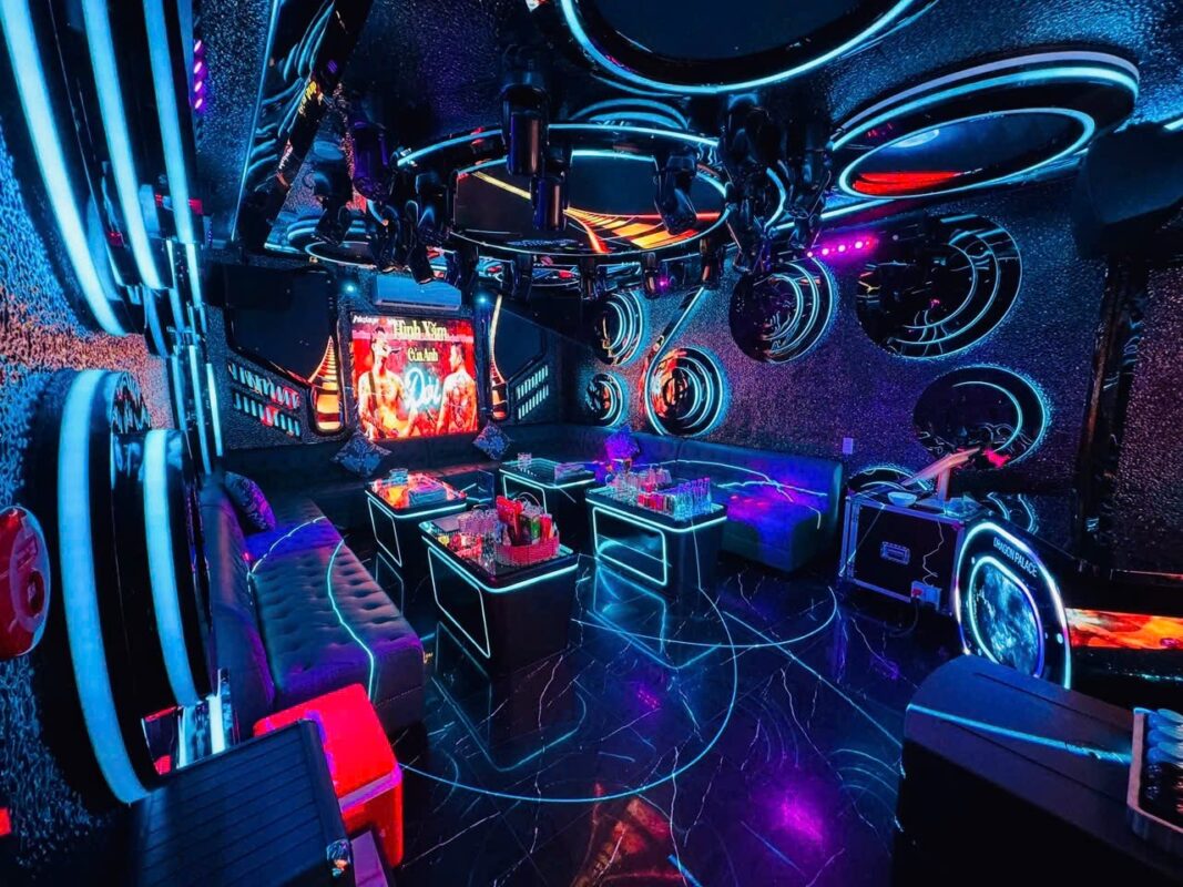 Quán Karaoke Hero Club, 117 Trung Hòa, Yên Hòa, TP, Hà Nội