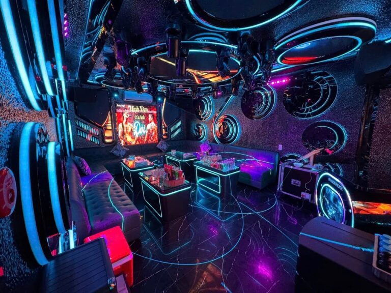 Quán Karaoke Romantic – 1 ngõ 27 Trên đường Huỳnh Thúc Kháng, Đống Đa, TP. Hà Nội, 0902935988