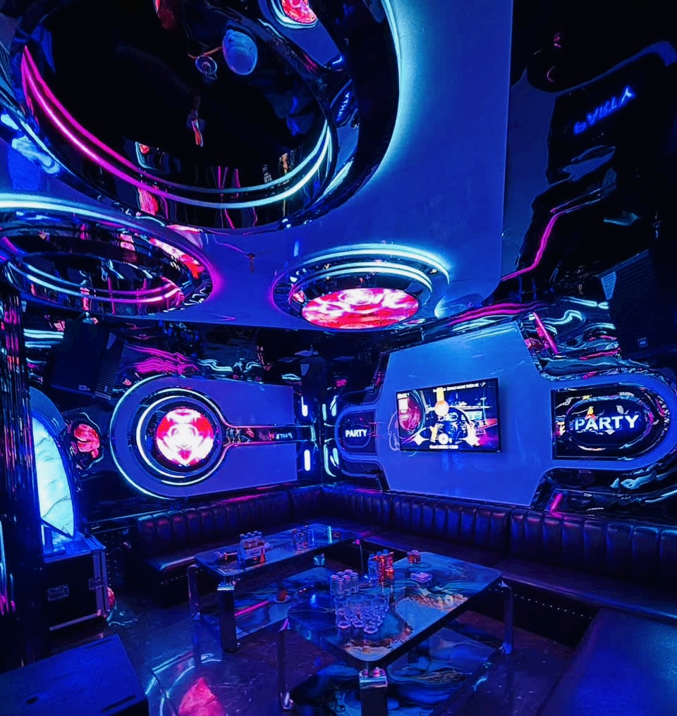 Karaoke Gold Star Club - 71 Nguyễn Trường Tộ, Trúc Bạch, Ba Đình, TP, Hà Nội, 0902935988