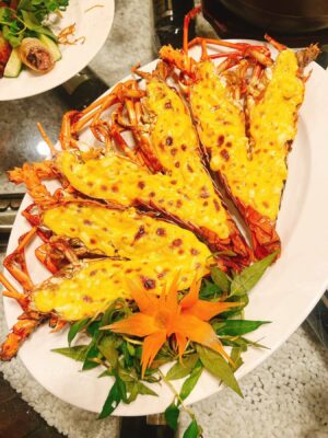 Nhà Hàng Tôm Hùm - Restaurant - Số 8 Trần Kim Xuyến - Yên Hoà - Cầu Giấy - Hà Nội