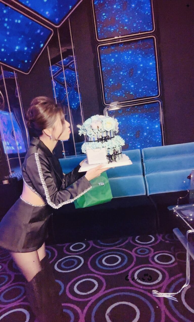 Quán Nhậu, Nhà Hàng có phòng riêng hát Karaoke ở trên đường Bùi Thị Xuân, Hai Bà Trưng, Hà Nội, đặt phòng, khung giờ mở cửa, 0902935988