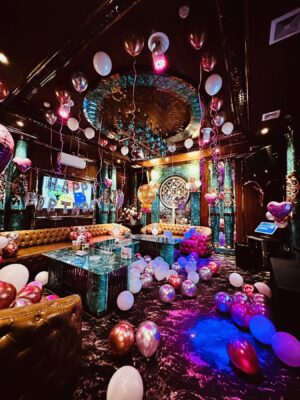 Karaoke Dubai - 658 Đường Láng, 658, Đống Đa, Hà Nội, Quý khách hãy liên hệ đến chúng tôi qua số Hotline : 0902935988