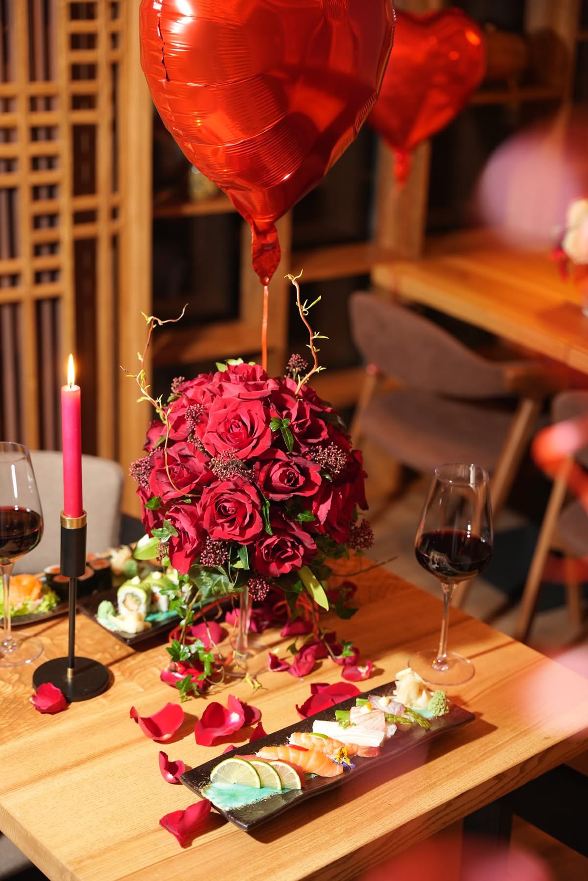 Haidilao 54 Nguyễn Chí Thanh - tầng 6, Vincom Center, 54A Nguyễn Chí Thanh, Láng Thượng, Đống Đa, Hà Nội, quán karaoke gần đây mở cửa
