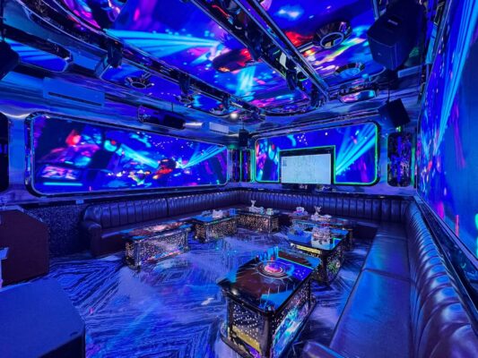 Karaoke WORLD - 107 Mai Hắc Đế - Hai Bà Trưng - Hà Nội, 0902935988